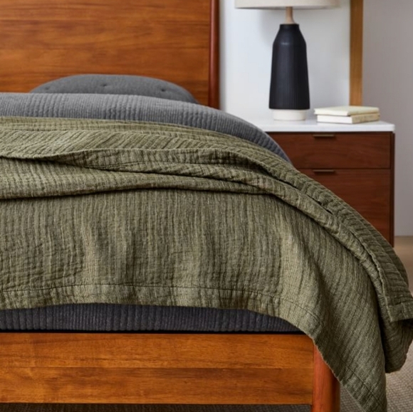 ❤️BUY 2 GET 1 FREE  West Elm European Flax Linen Blanket,Dark Olive Melange - Picture 1 of 13